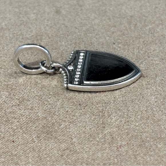 🆕 Brighton Love Medaille Shield Amulet charm engraved with flower border NWOT - Picture 3 of 7